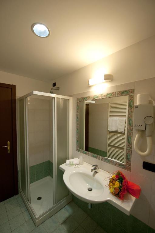 Hotel Roma Cassano Magnago エクステリア 写真