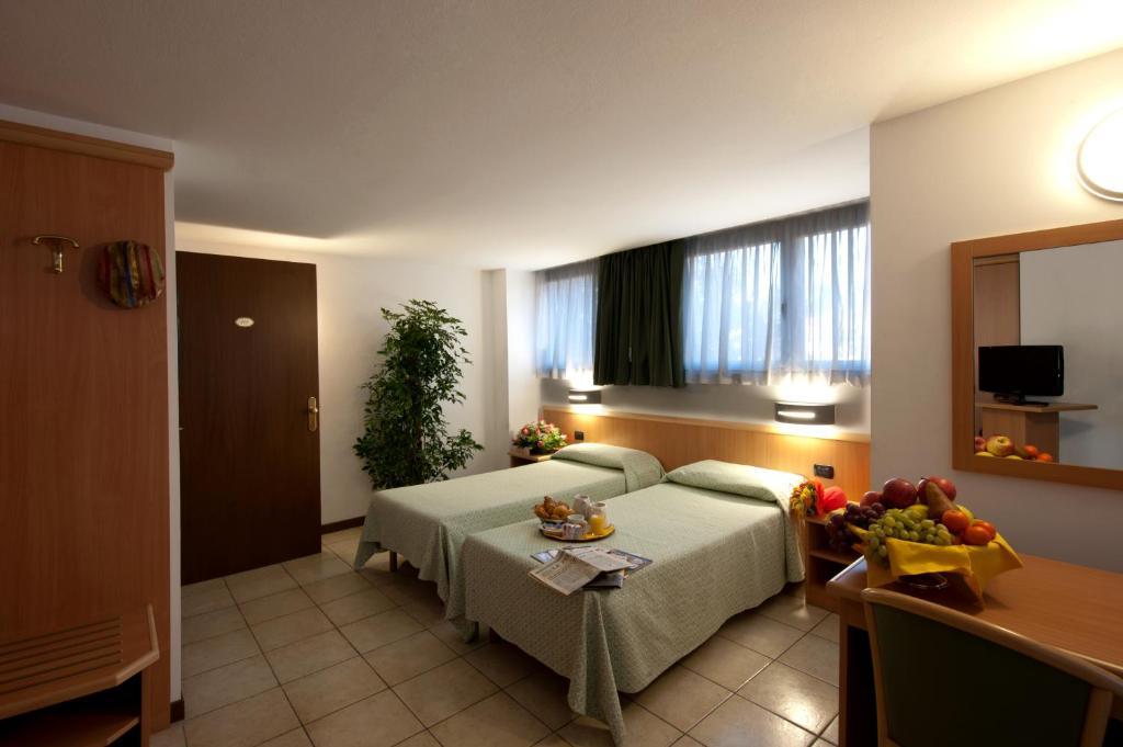 Hotel Roma Cassano Magnago 部屋 写真